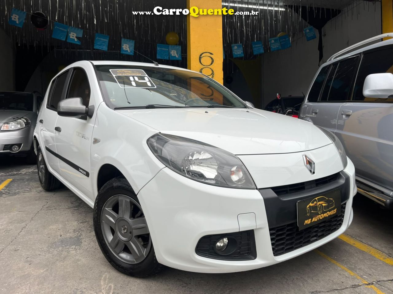 RENAULT   SANDERO TECHRUN HI-FLEX 1.0 16V 5P   BRANCO 2014 1.0 GASOLINA - Loja