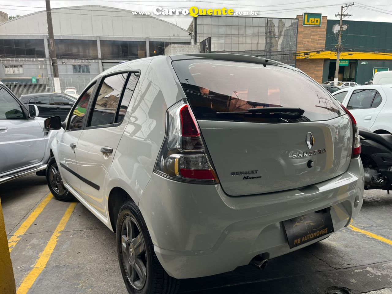RENAULT   SANDERO TECHRUN HI-FLEX 1.0 16V 5P   BRANCO 2014 1.0 GASOLINA - Loja