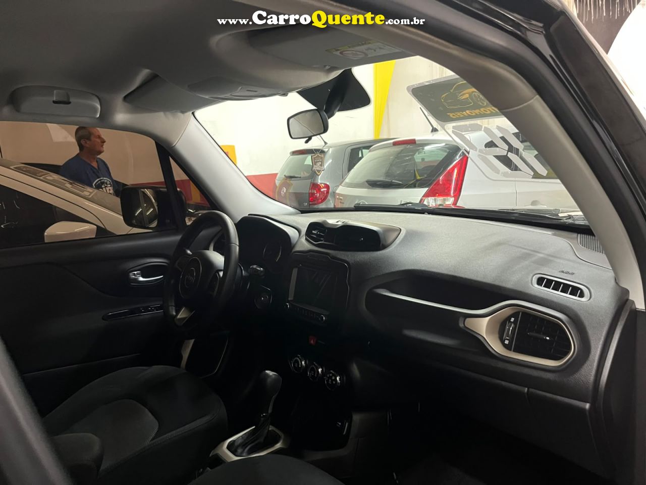 JEEP   RENEGADE1.8 4X2 FLEX 16V AUT.   PRETO 2018 1.8 FLEX - Loja