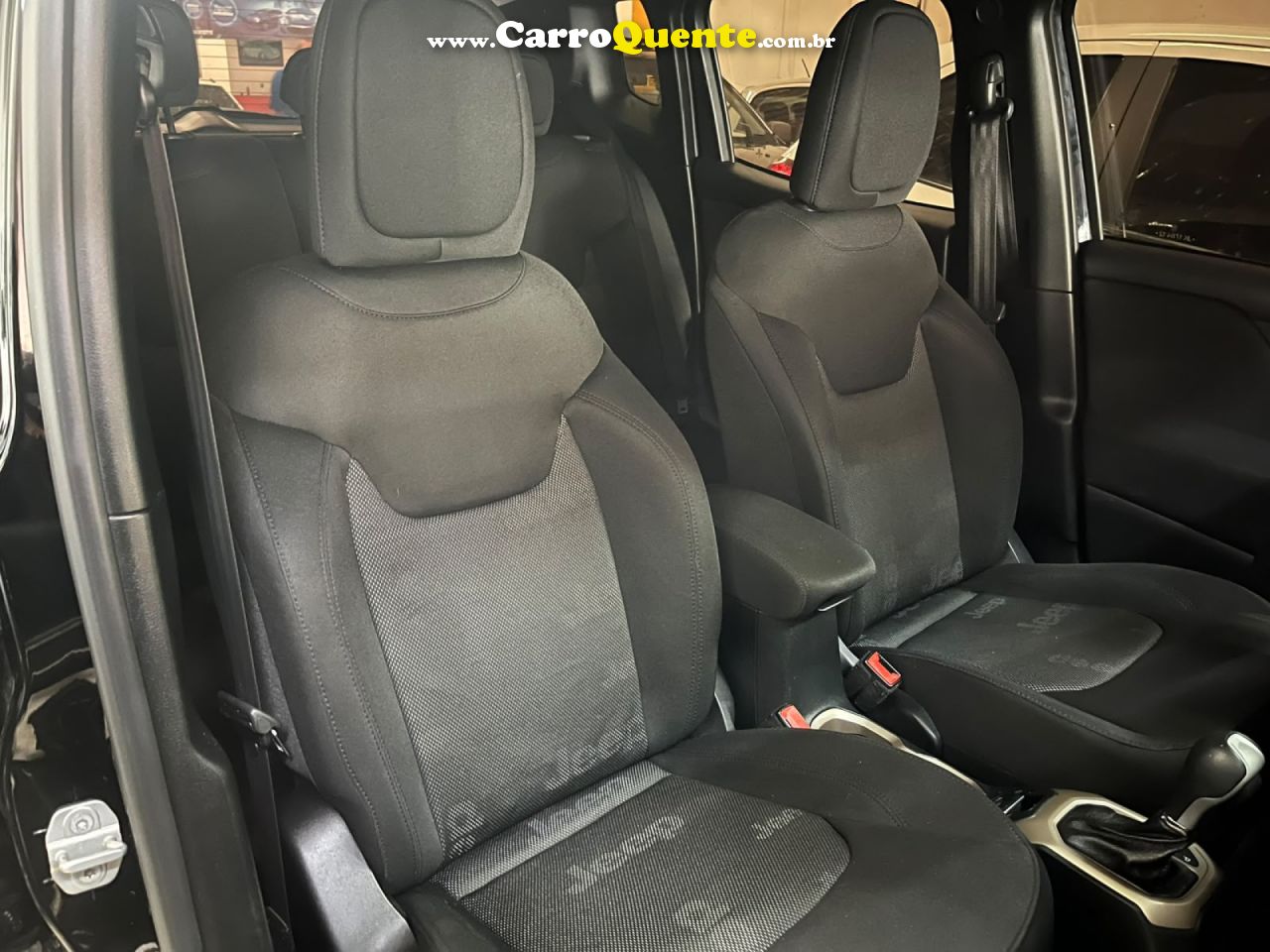 JEEP   RENEGADE1.8 4X2 FLEX 16V AUT.   PRETO 2018 1.8 FLEX - Loja