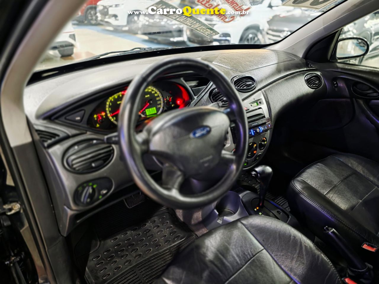 FORD FOCUS 2.0 GLX 16V 2008 - Loja