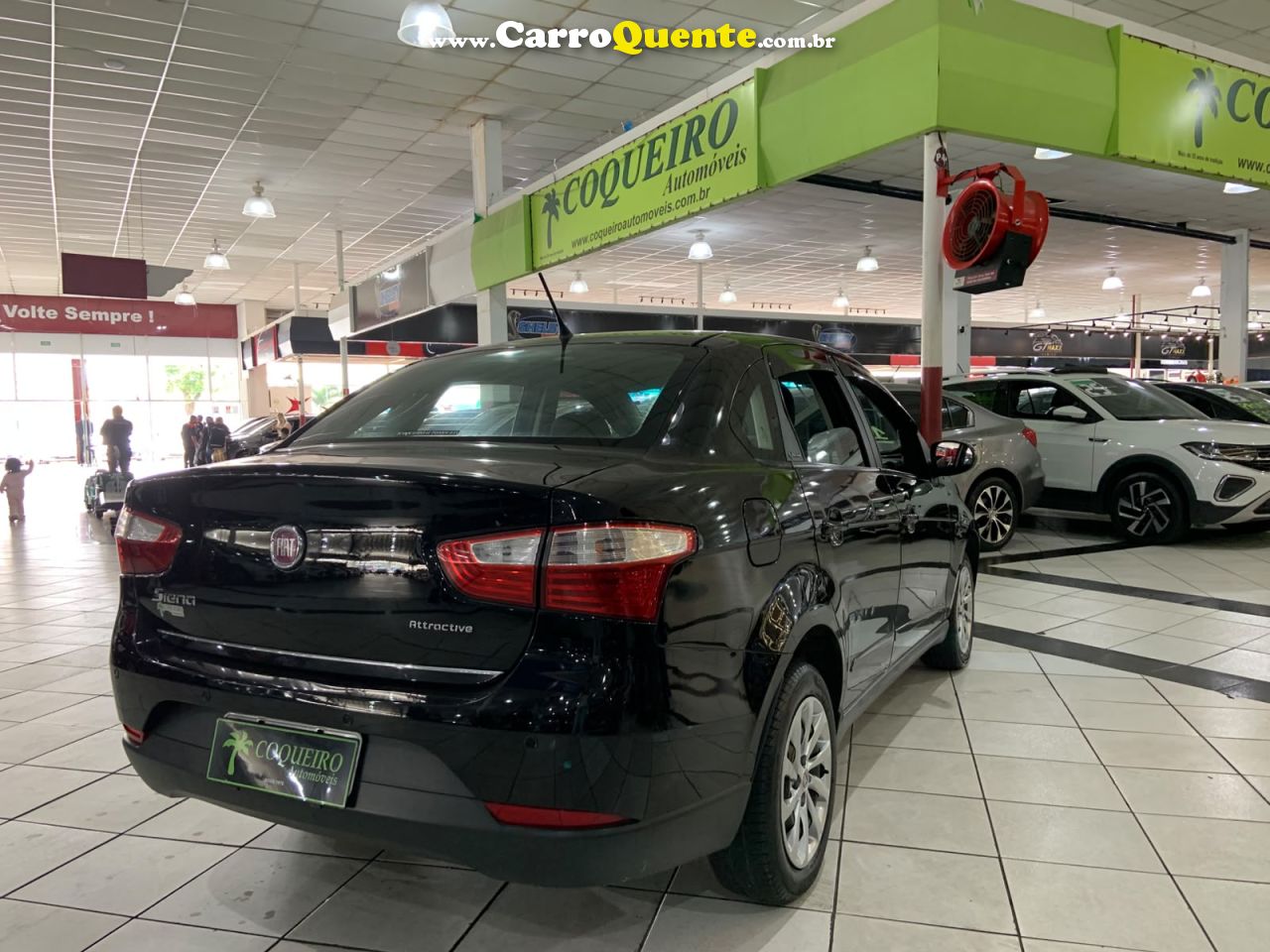 FIAT GRAND SIENA 1.4 MPI ATTRACTIVE 2015 - Loja