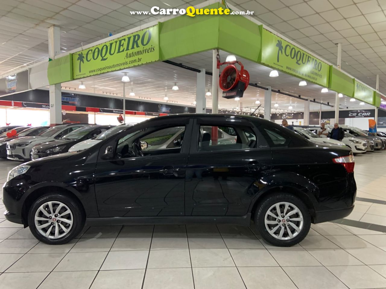 FIAT GRAND SIENA 1.4 MPI ATTRACTIVE 2015 - Loja