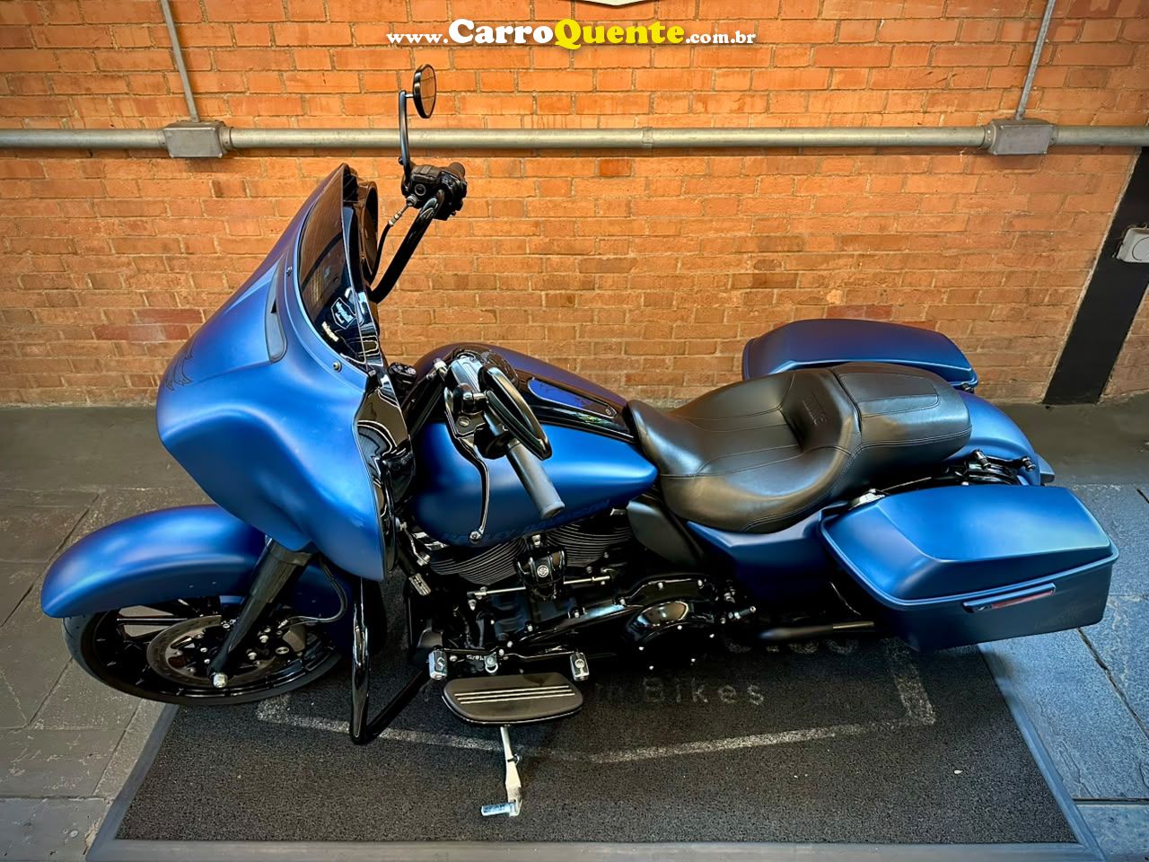 HARLEY-DAVIDSON STREET GLIDE SPECIAL 115TH ANNIVERSARY 2018 - Loja