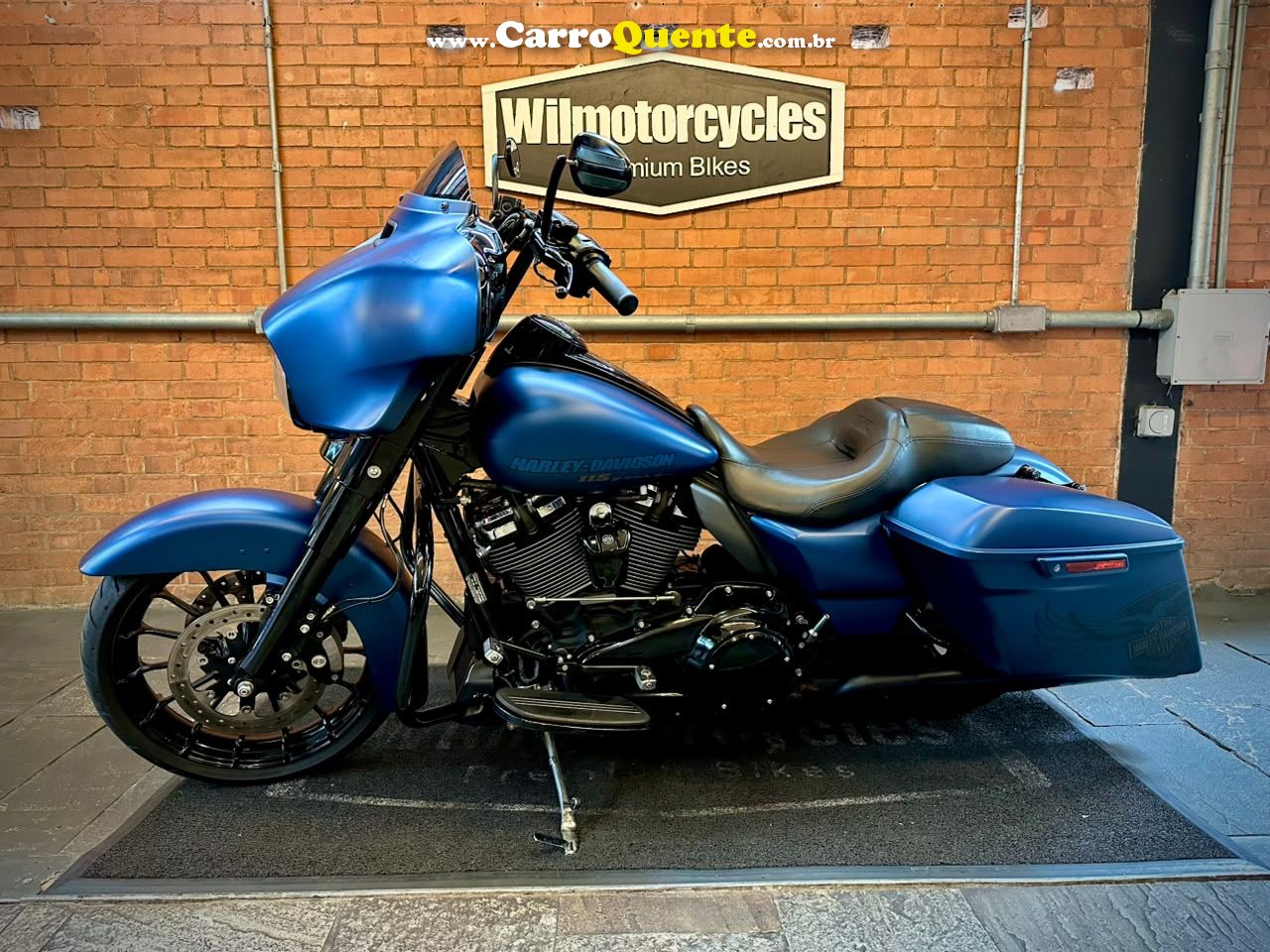 HARLEY-DAVIDSON STREET GLIDE SPECIAL 115TH ANNIVERSARY 2018 - Loja
