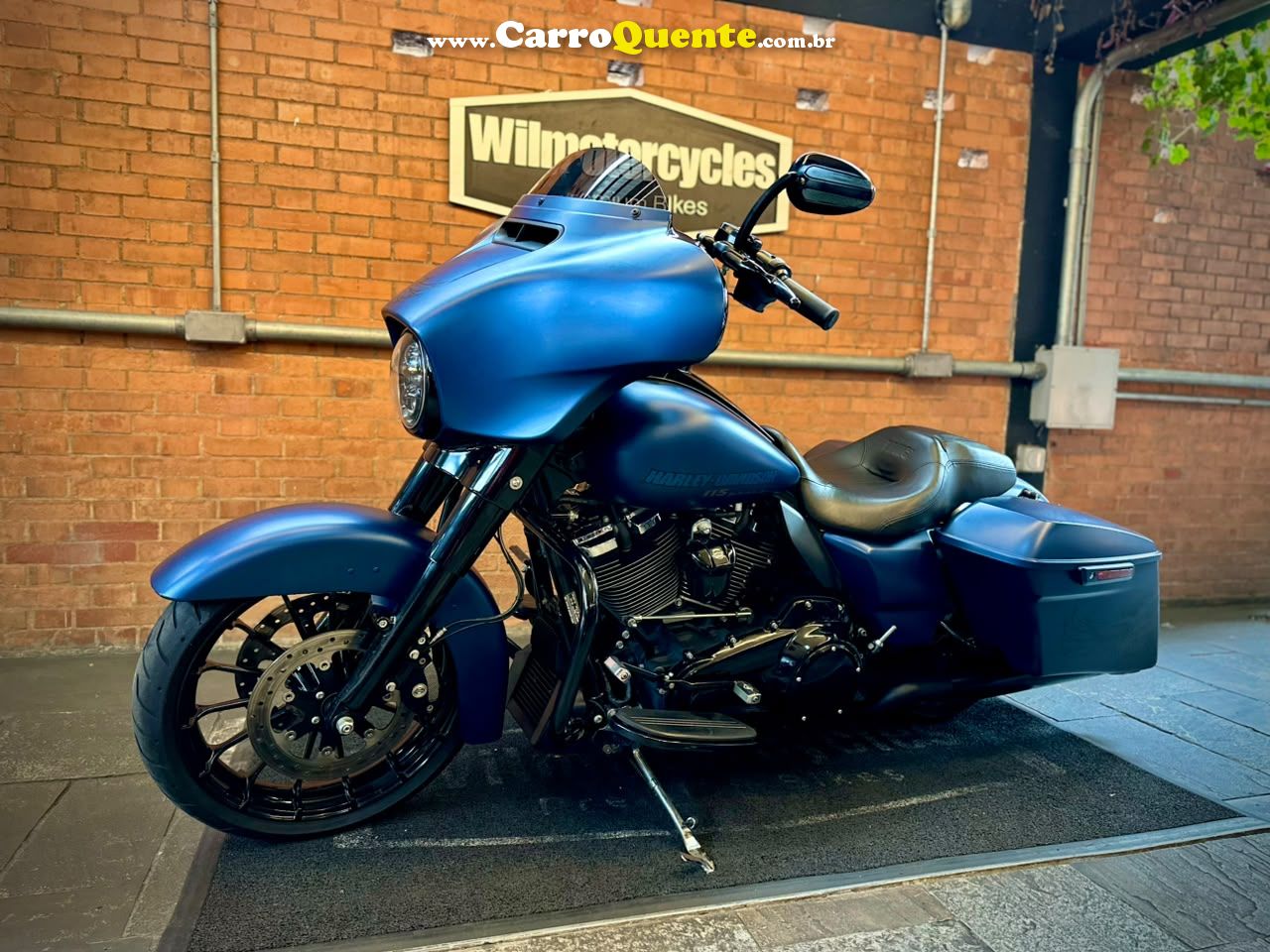 HARLEY-DAVIDSON STREET GLIDE SPECIAL 115TH ANNIVERSARY 2018 - Loja