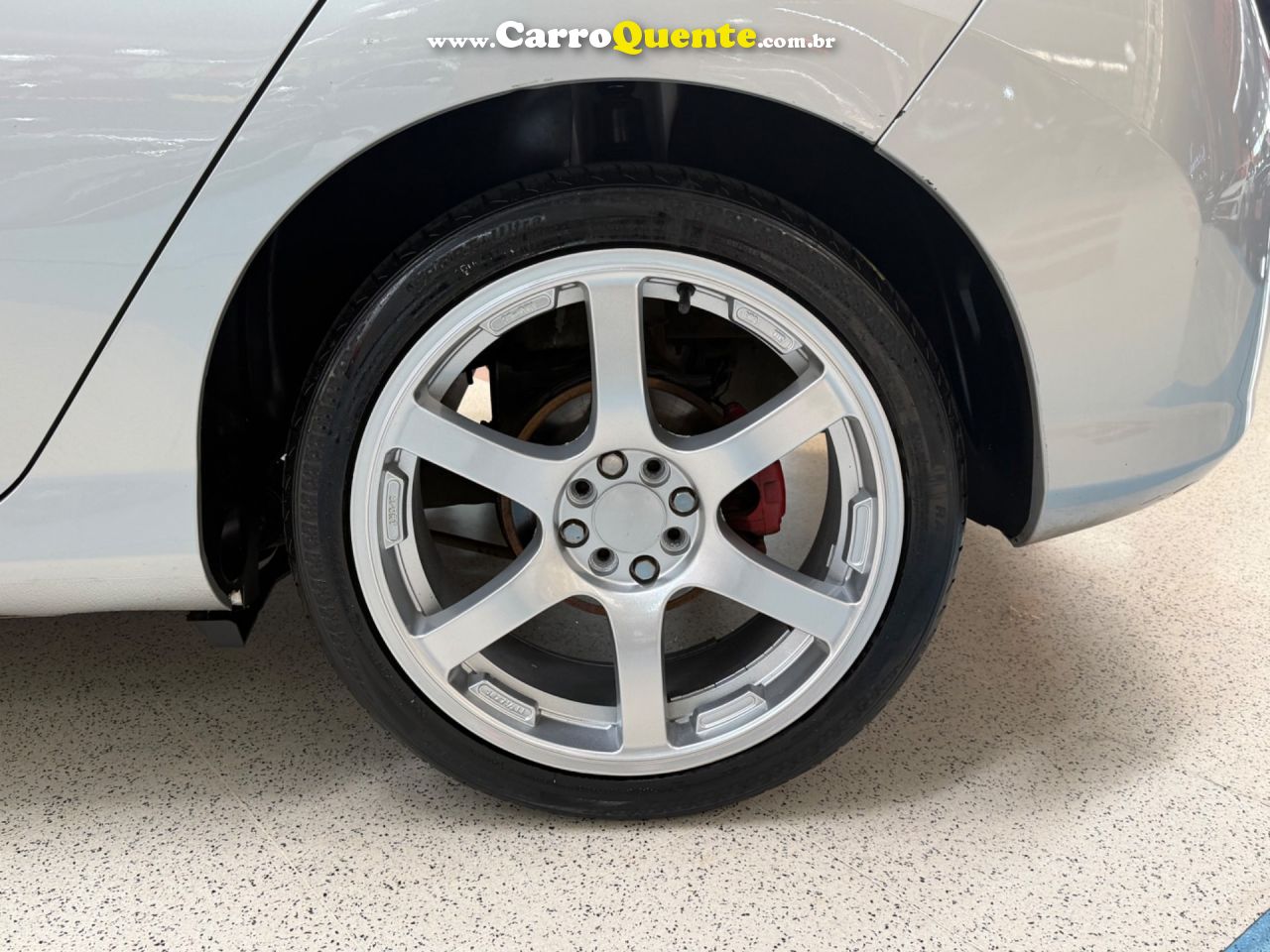 PEUGEOT 308 1.6 ACTIVE 16V 2014 - Loja