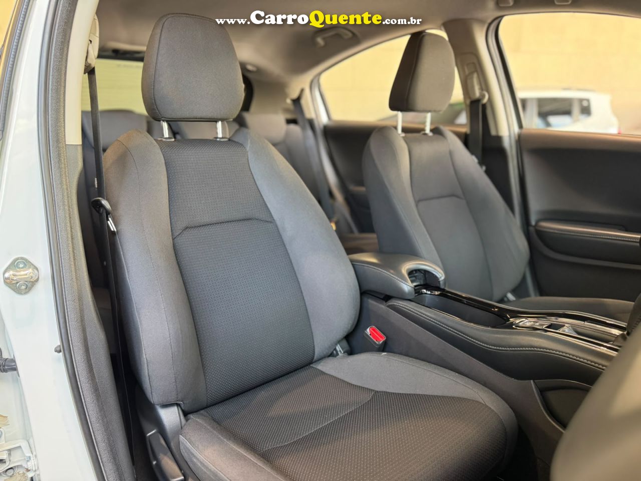HONDA HR-V 1.8 16V EX 2021 - Loja