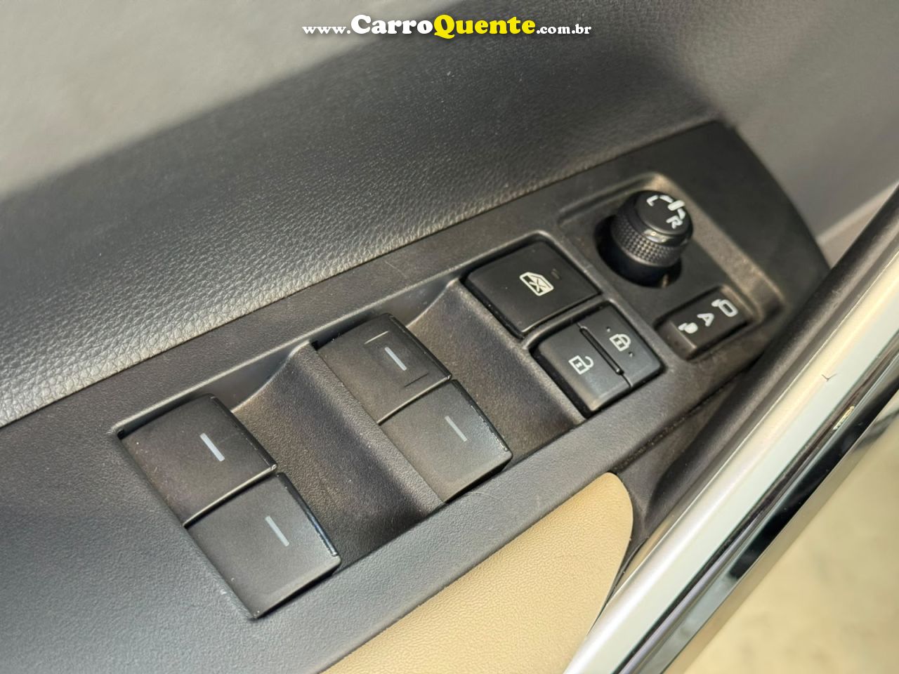 TOYOTA COROLLA CROSS 1.8 VVT-I XRX 2025 - Loja