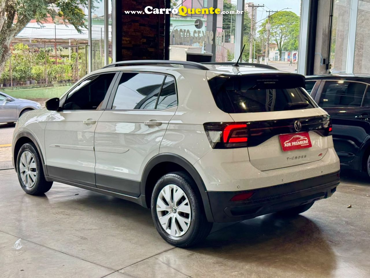 VOLKSWAGEN T-CROSS 1.0 200 TSI TOTAL SENSE 2022 - Loja