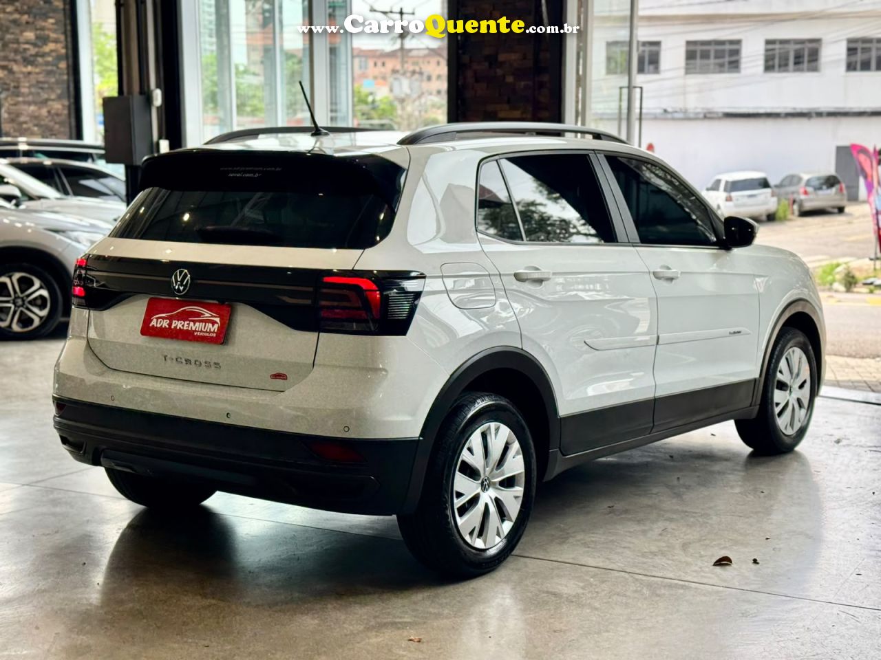 VOLKSWAGEN T-CROSS 1.0 200 TSI TOTAL SENSE 2022 - Loja