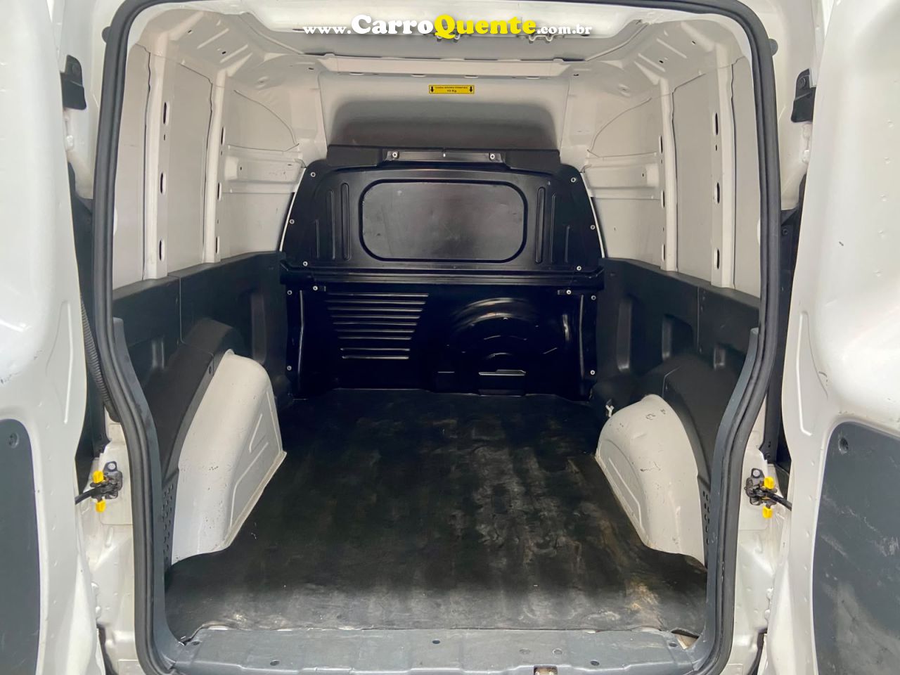 FIAT FIORINO 1.4 MPI FURGÃO ENDURANCE 8V 2024 - Loja