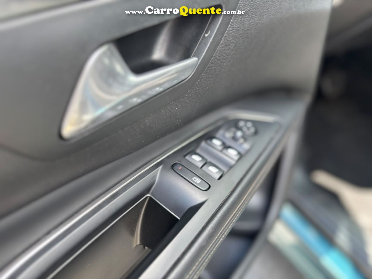 PEUGEOT   5008 GRIFFE PACK 1.6 TURBO 16V 5P AUT.   AZUL 2019 1.6 GASOLINA - Loja