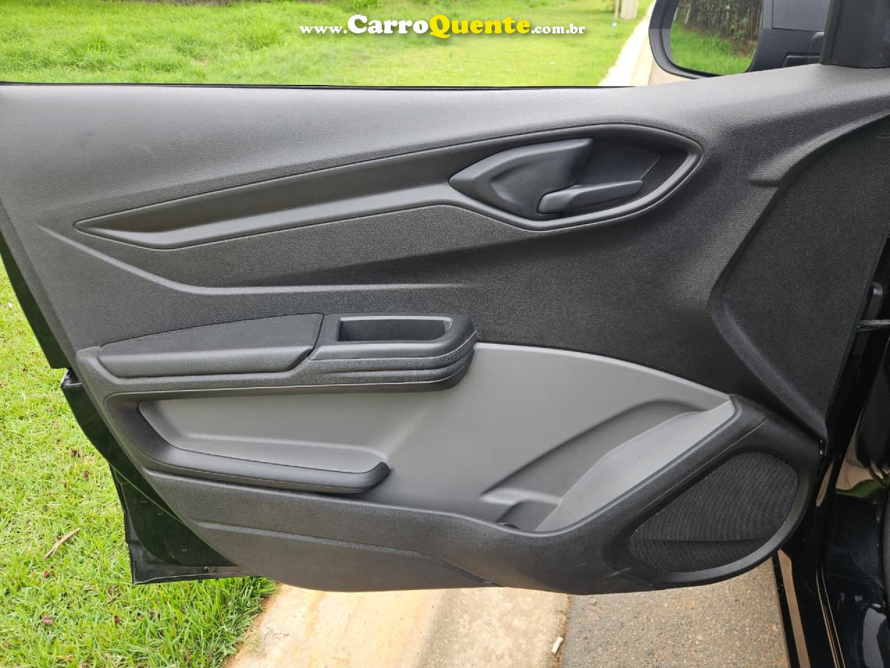 CHEVROLET   ONIX HATCH JOY 1.0 8V FLEX 5P MEC.   PRETO 2018 1.0 FLEX - Loja