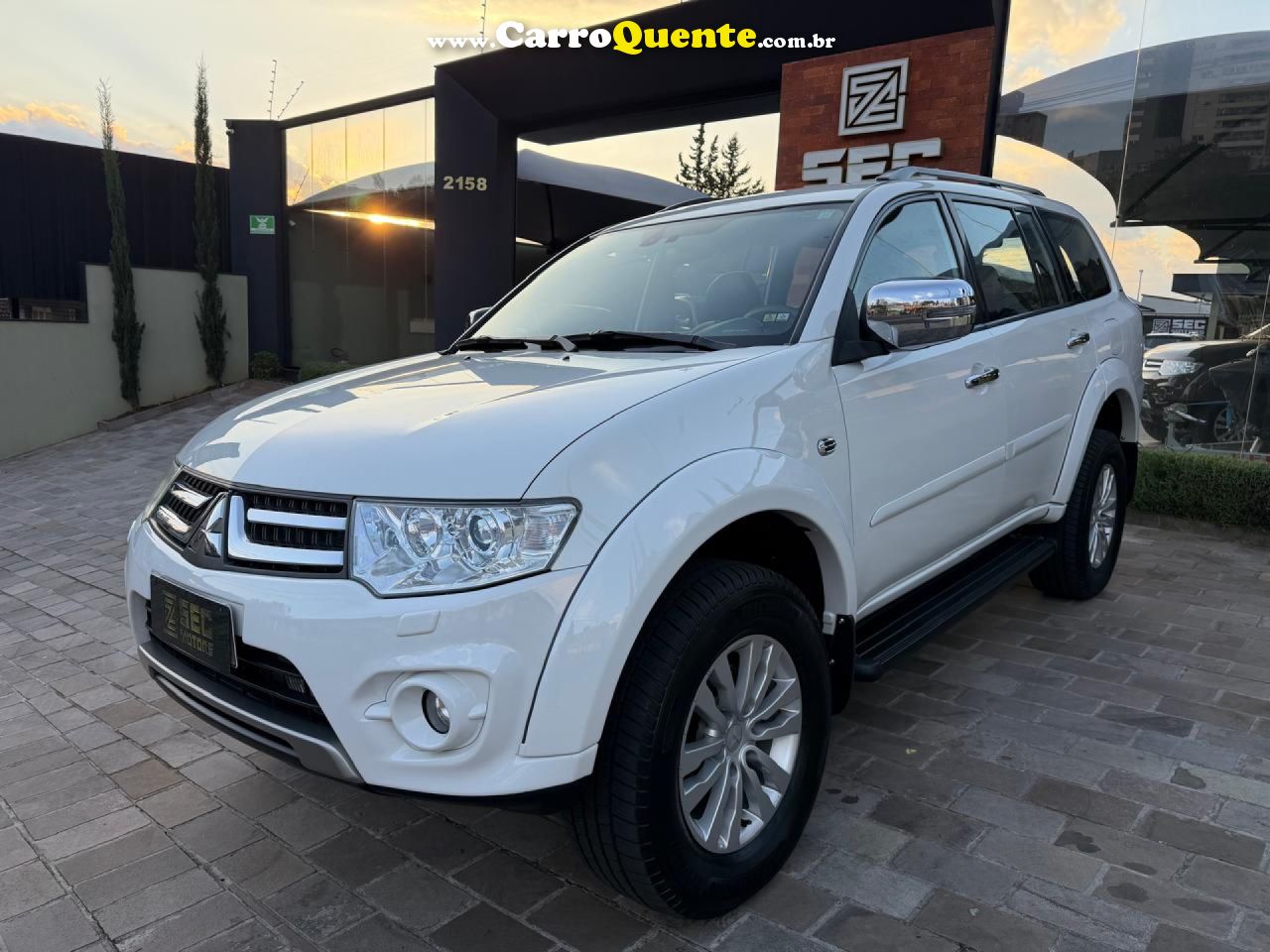 MITSUBISHI   PAJERO DAKAR HPE 3.2 4X4 T.I DIES 5P AUT   BRANCO 2014 3.2 DIESEL - Loja
