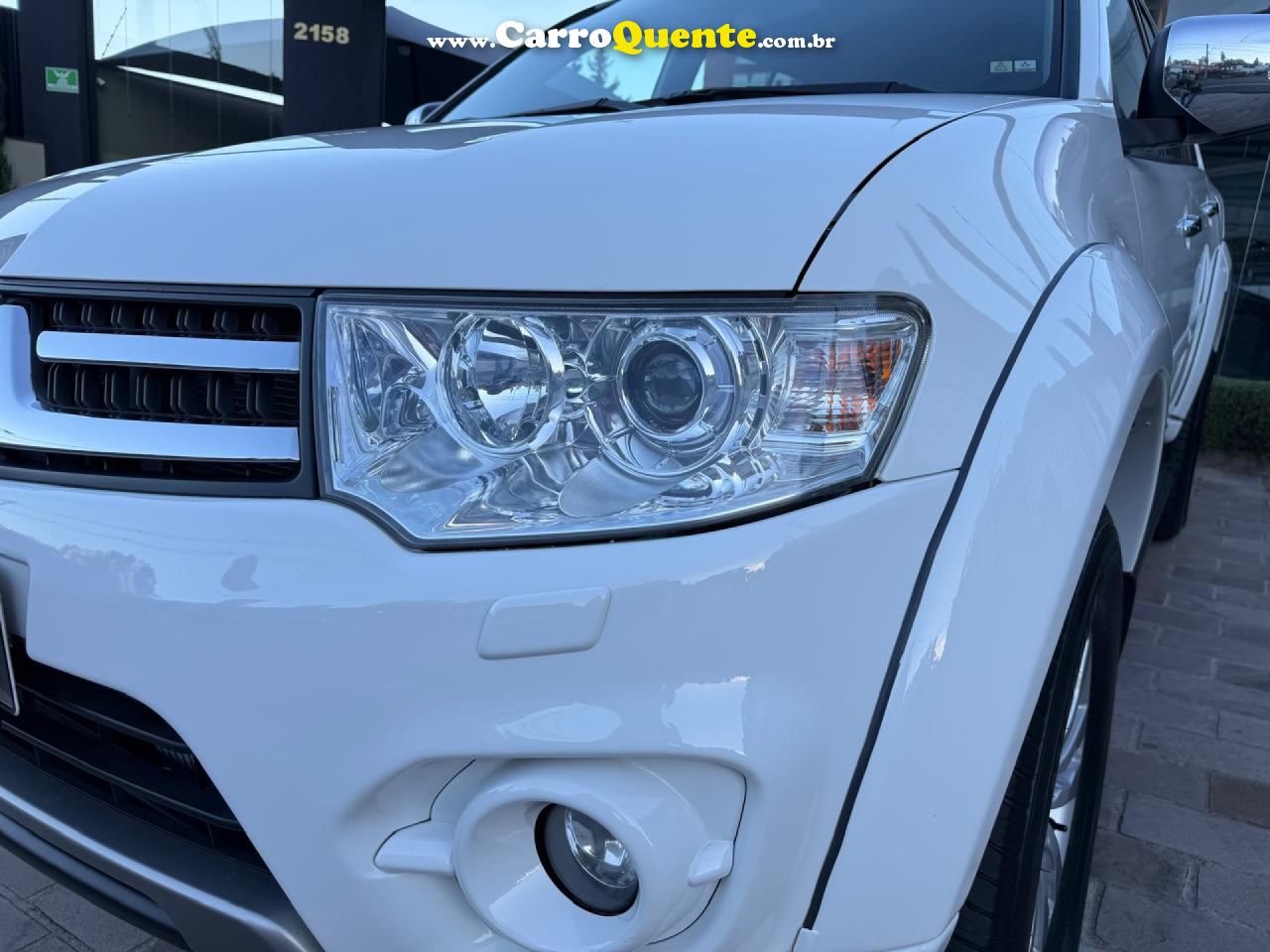 MITSUBISHI   PAJERO DAKAR HPE 3.2 4X4 T.I DIES 5P AUT   BRANCO 2014 3.2 DIESEL - Loja