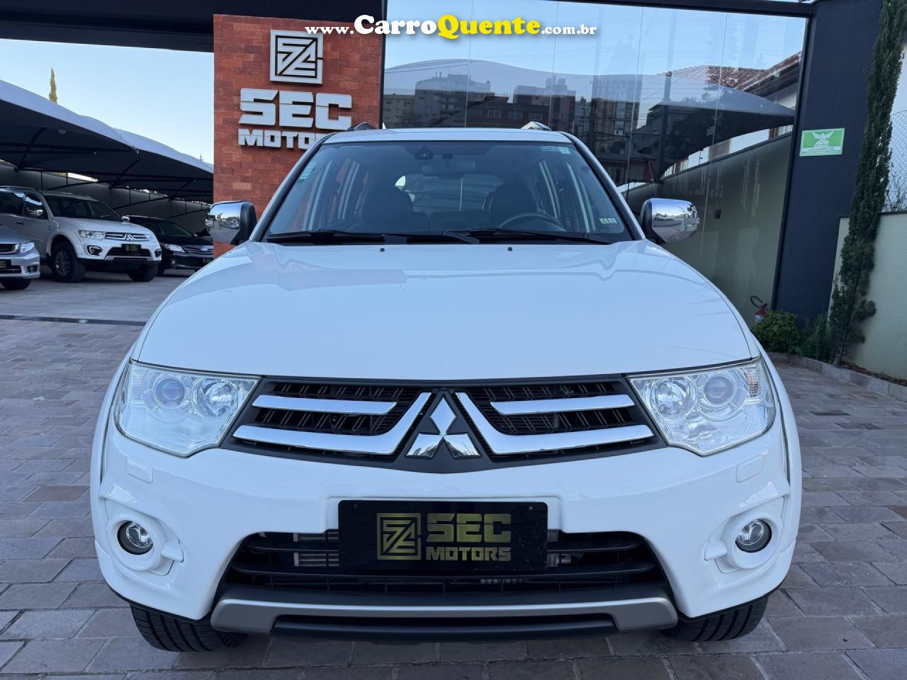 MITSUBISHI   PAJERO DAKAR HPE 3.2 4X4 T.I DIES 5P AUT   BRANCO 2014 3.2 DIESEL - Loja