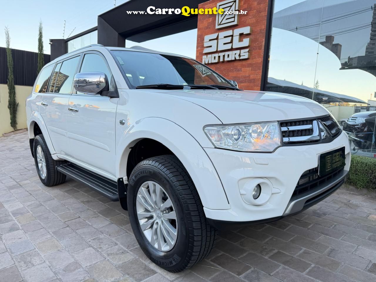 MITSUBISHI   PAJERO DAKAR HPE 3.2 4X4 T.I DIES 5P AUT   BRANCO 2014 3.2 DIESEL - Loja