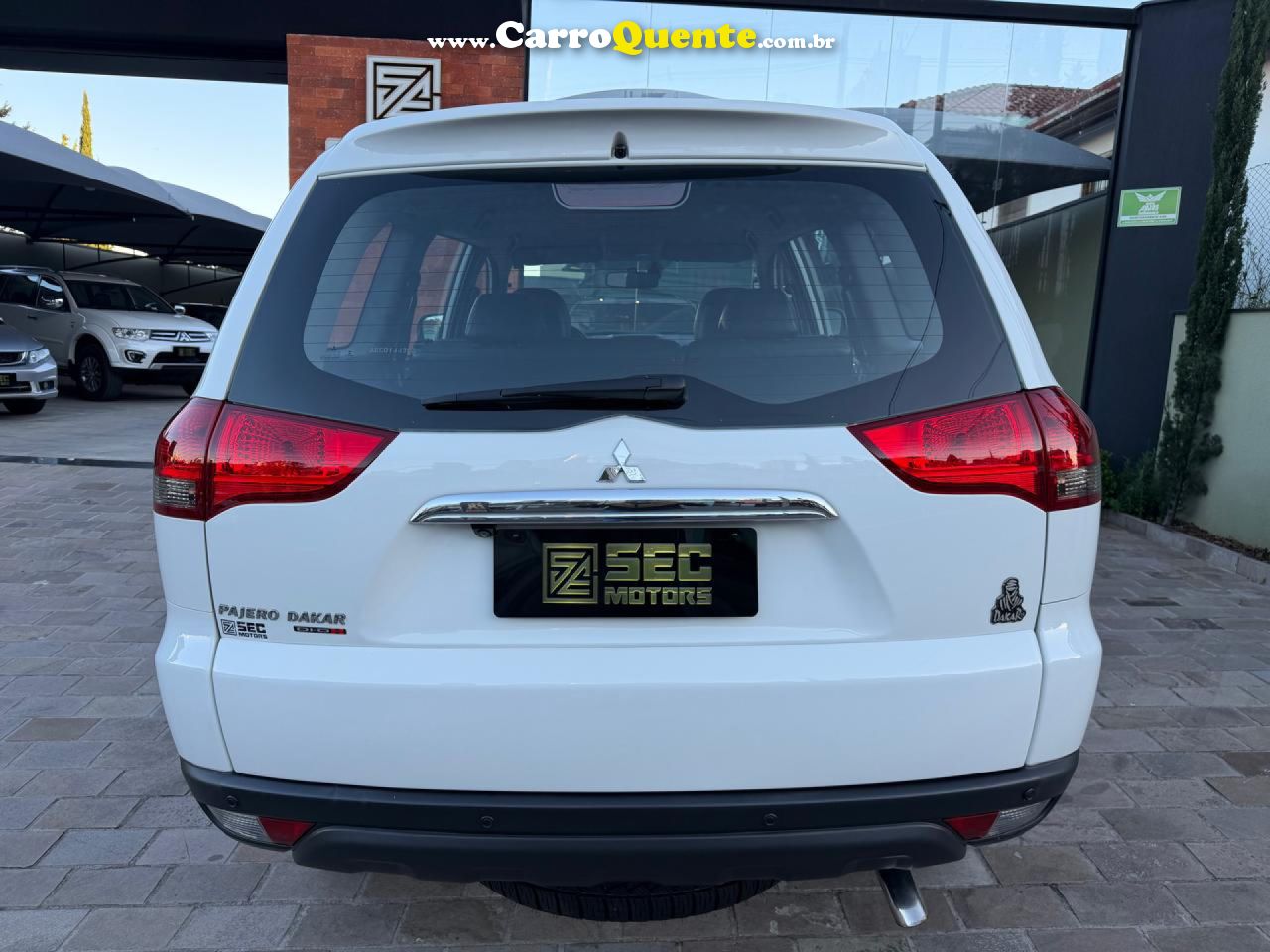 MITSUBISHI   PAJERO DAKAR HPE 3.2 4X4 T.I DIES 5P AUT   BRANCO 2014 3.2 DIESEL - Loja