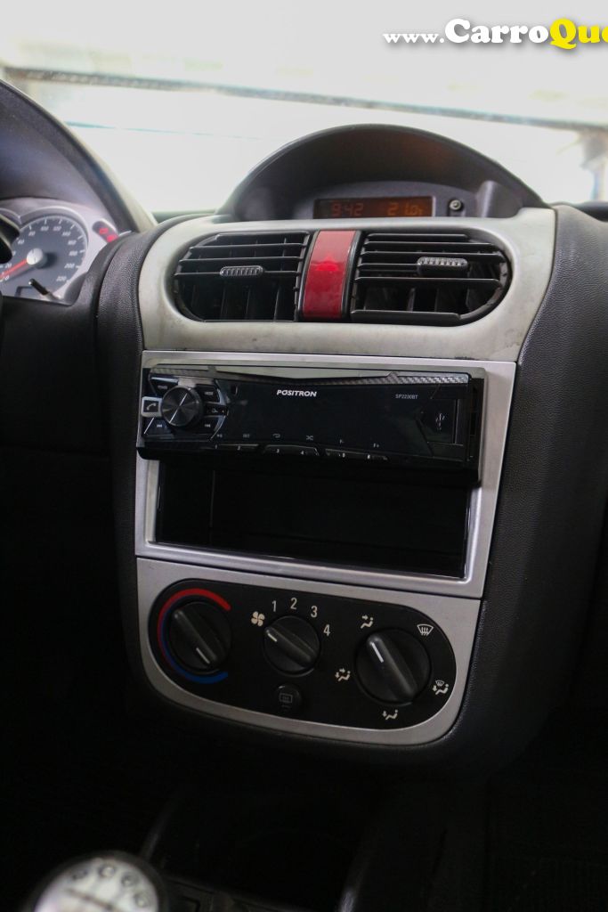 CHEVROLET   CORSA HAT. PREMIUM 1.4 8V ECONOFLEX 5P   CINZA 2010 1.4 FLEX - Loja
