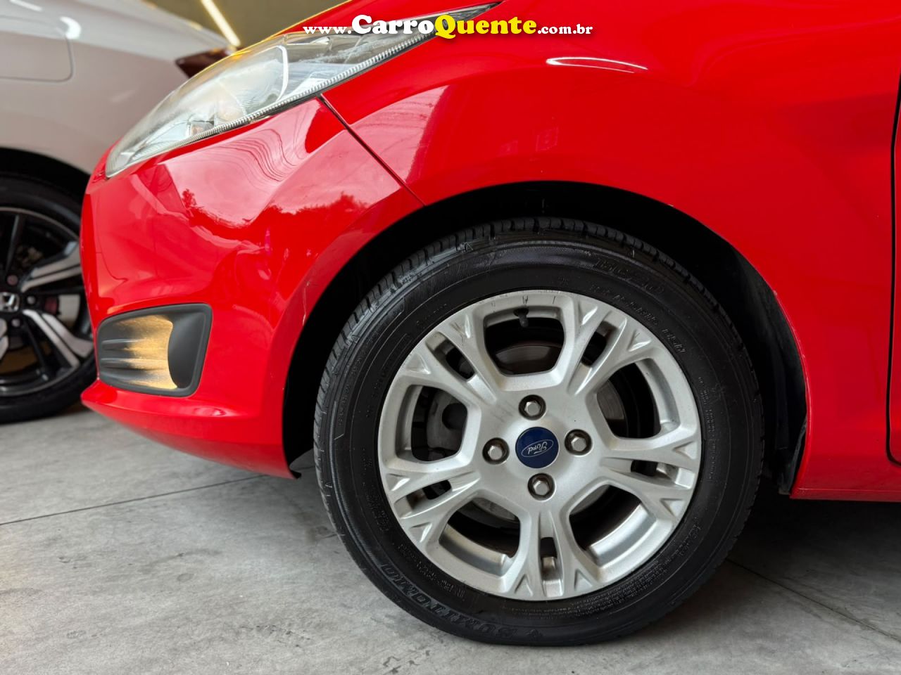 FORD   FIESTA 1.5 16V FLEX MEC. 5P   VERMELHO 2014 1.5 FLEX - Loja