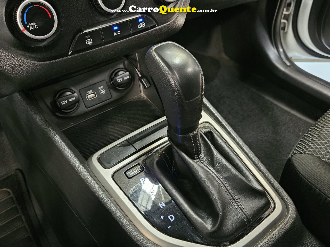 HYUNDAI CRETA 1.6 FLEX ATTITUDE * AUTOMÁTICA * 2019 - Loja