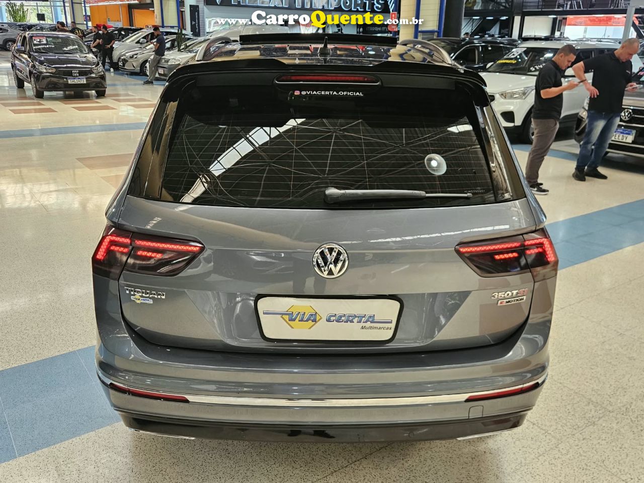 VOLKSWAGEN TIGUAN 2.0 350 TSI 7 LUGARES R-LINE 4x4 * C/ Teto Solar 2020 - Loja