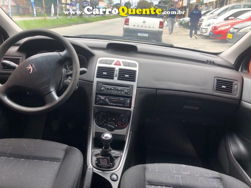 Peugeot 307 1.6 PRESENCE 16V GASOLINA 4P MANUAL - Loja