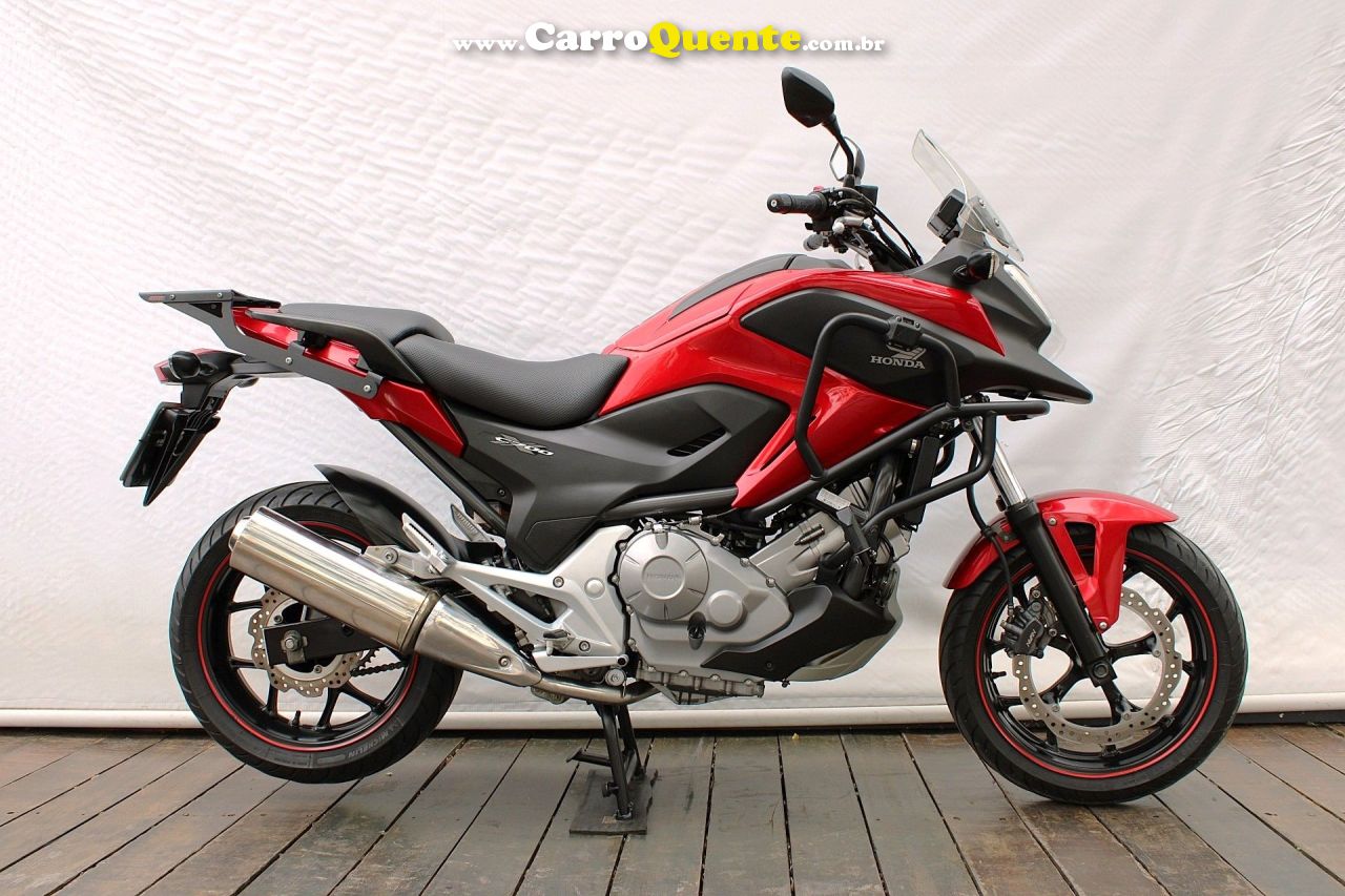 HONDA NC 700X 2014 - Loja