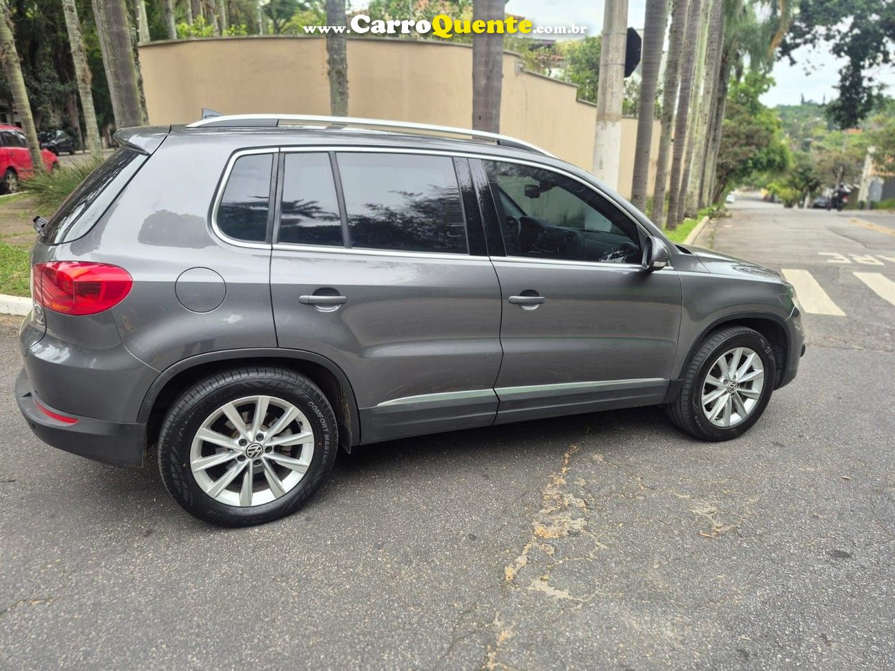 VOLKSWAGEN 2012 - Loja