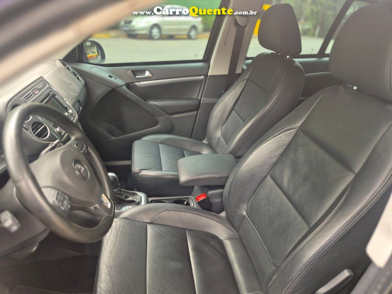 VOLKSWAGEN 2012 - Loja