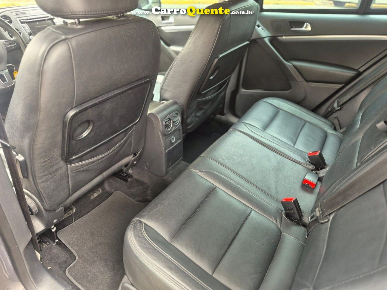 VOLKSWAGEN 2012 - Loja