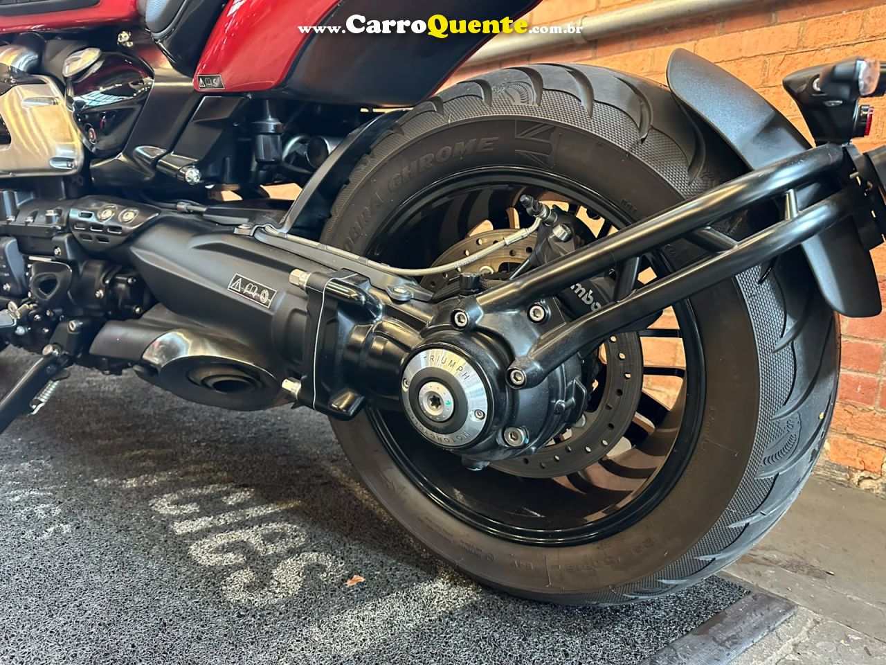 TRIUMPH ROCKET III R 2021 - Loja