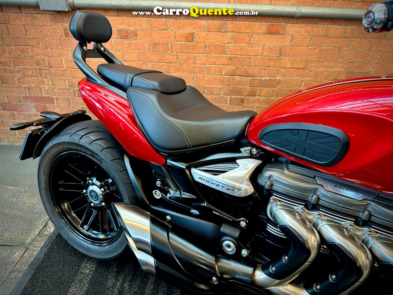 TRIUMPH ROCKET III R 2021 - Loja
