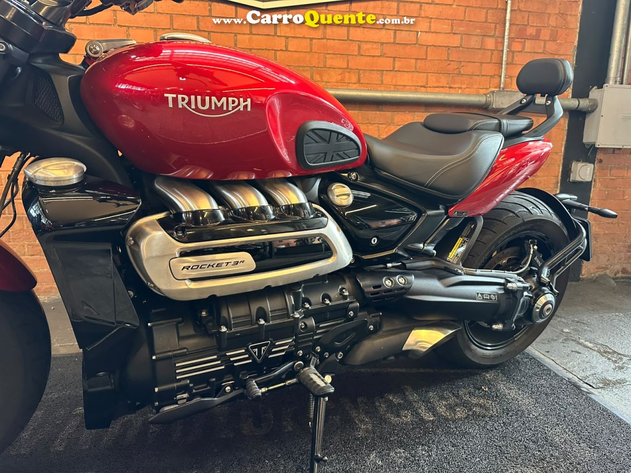 TRIUMPH ROCKET III R 2021 - Loja