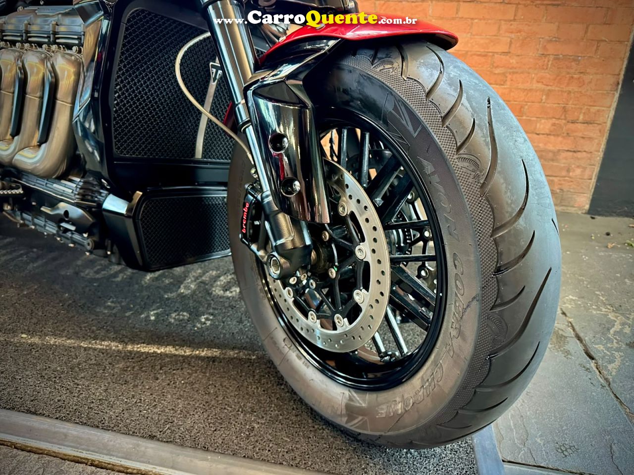 TRIUMPH ROCKET III R 2021 - Loja