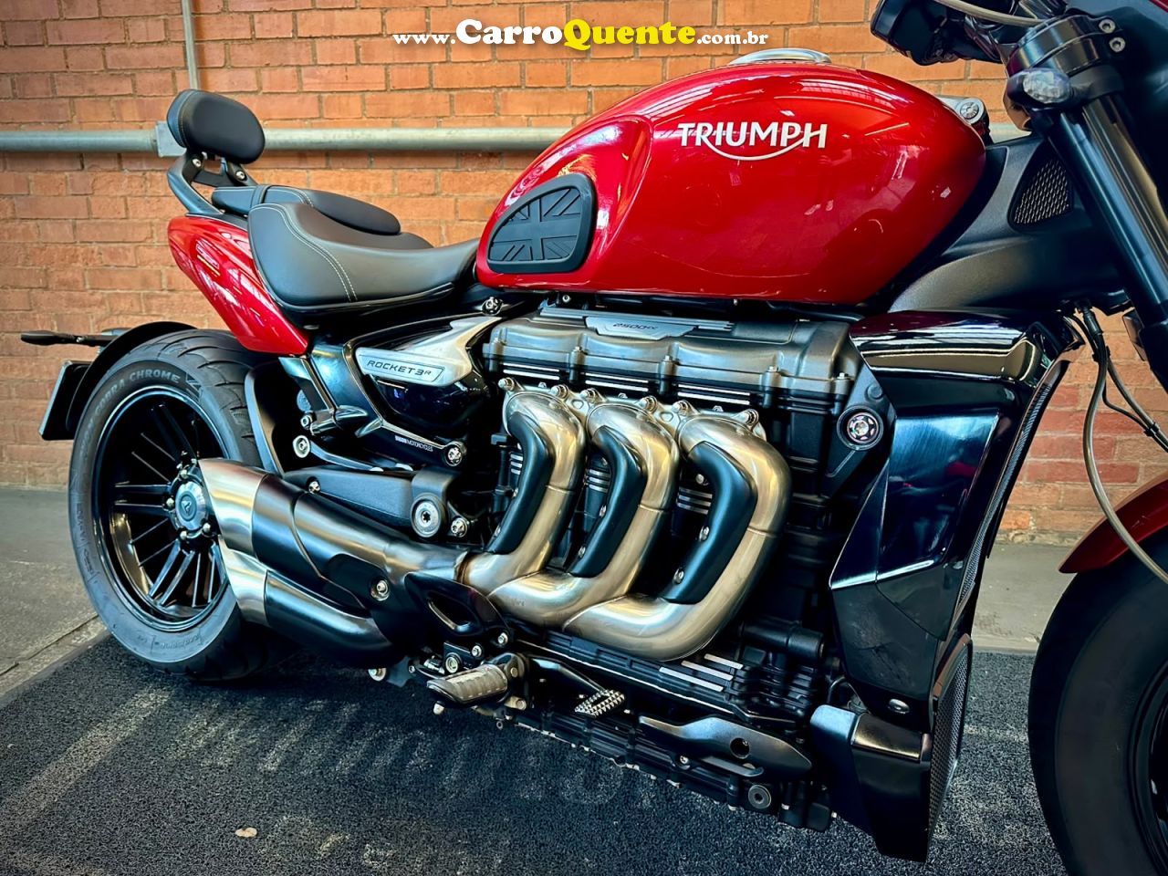 TRIUMPH ROCKET III R 2021 - Loja