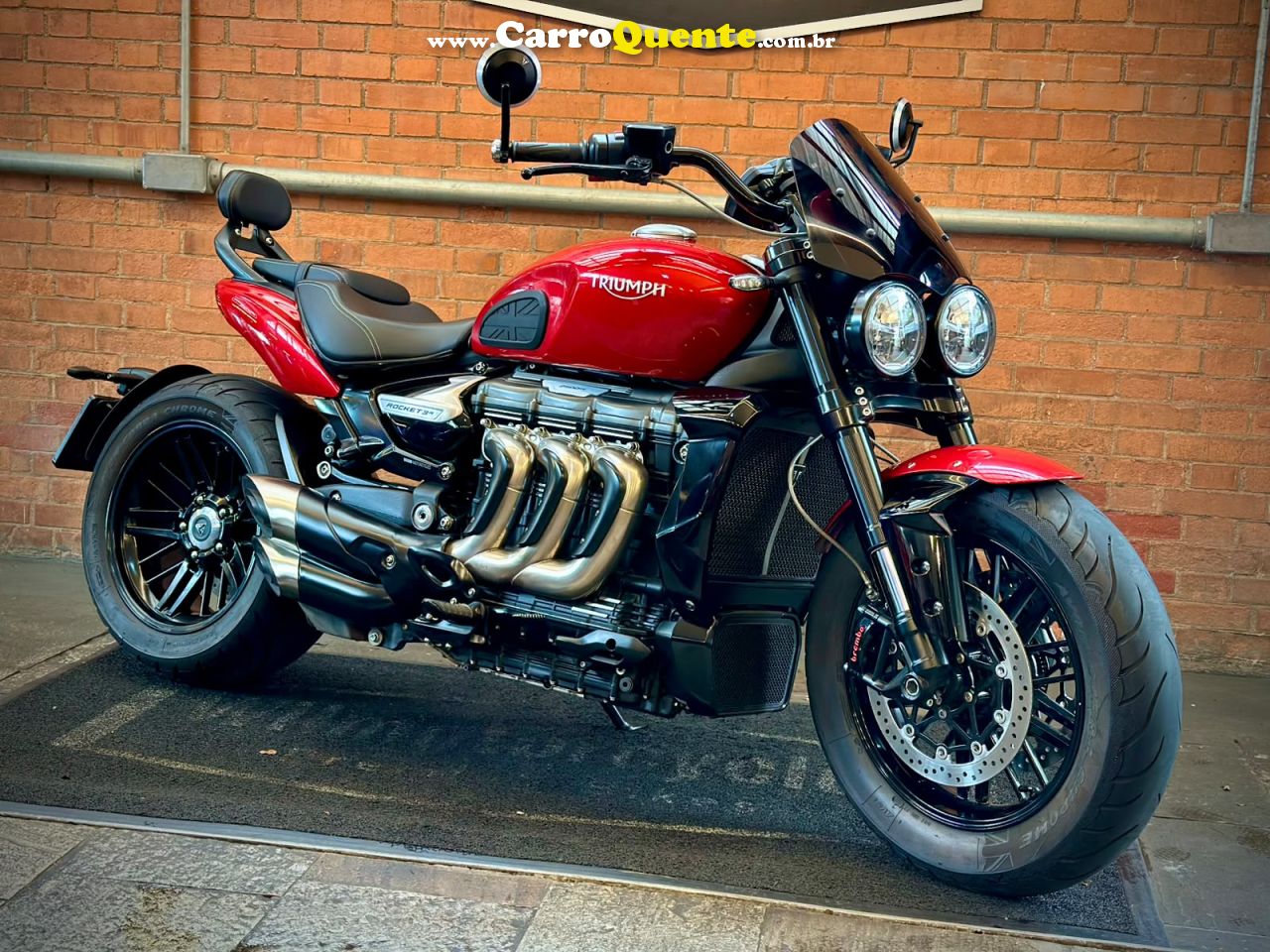 TRIUMPH ROCKET III R 2021 - Loja