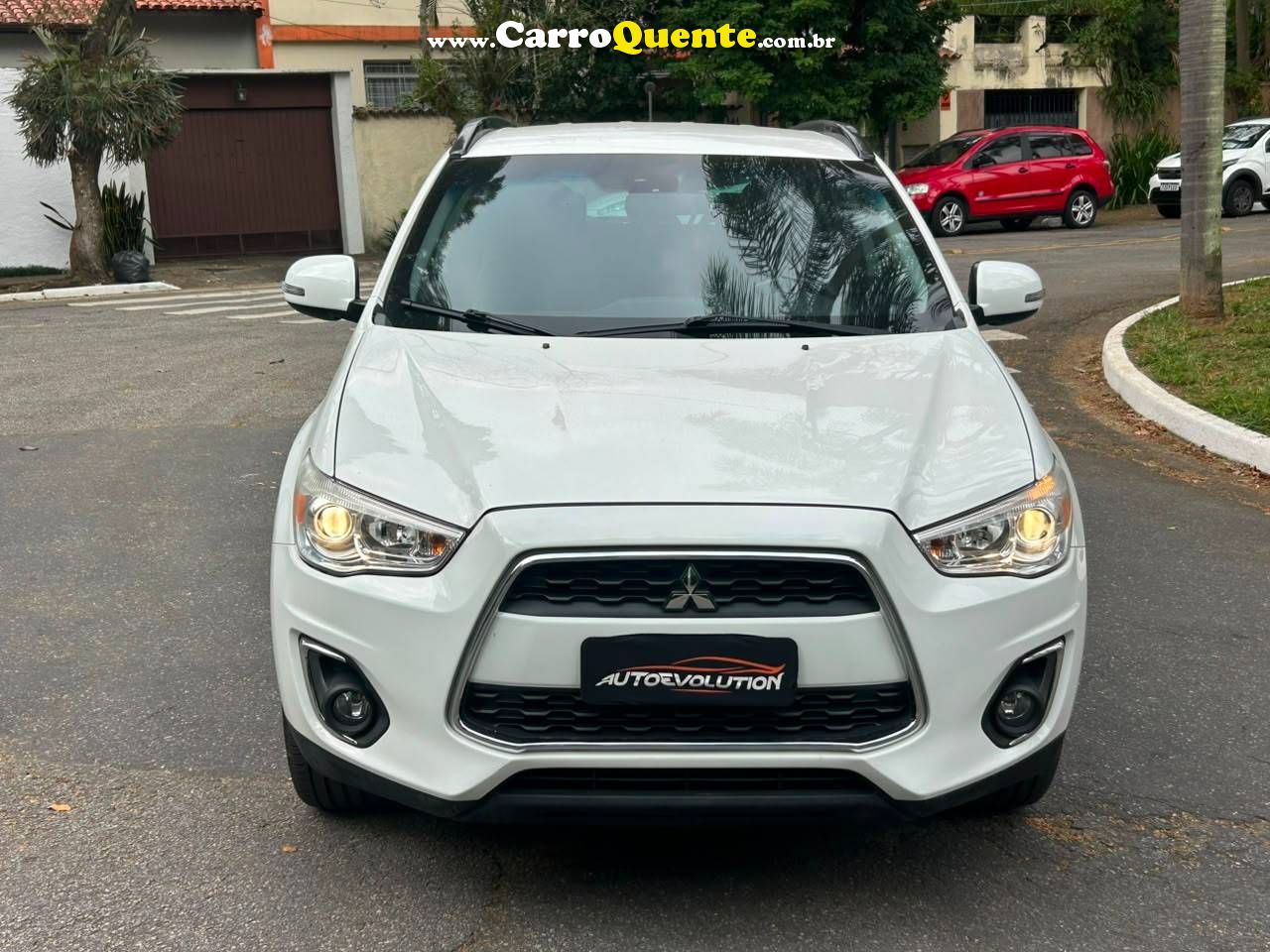 MITSUBISHI 2015 - Loja