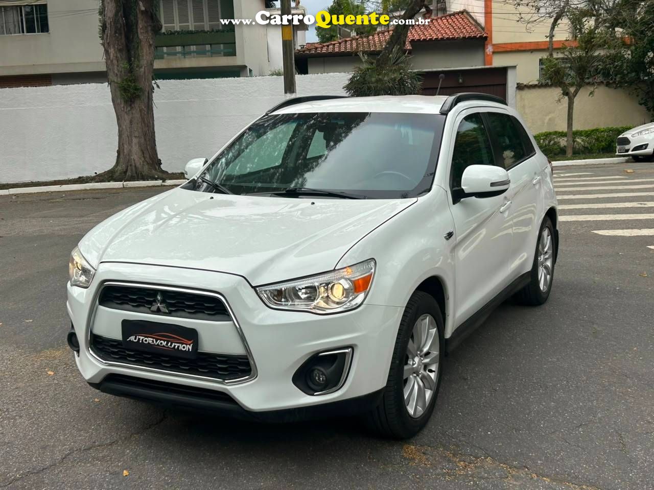 MITSUBISHI 2015 - Loja