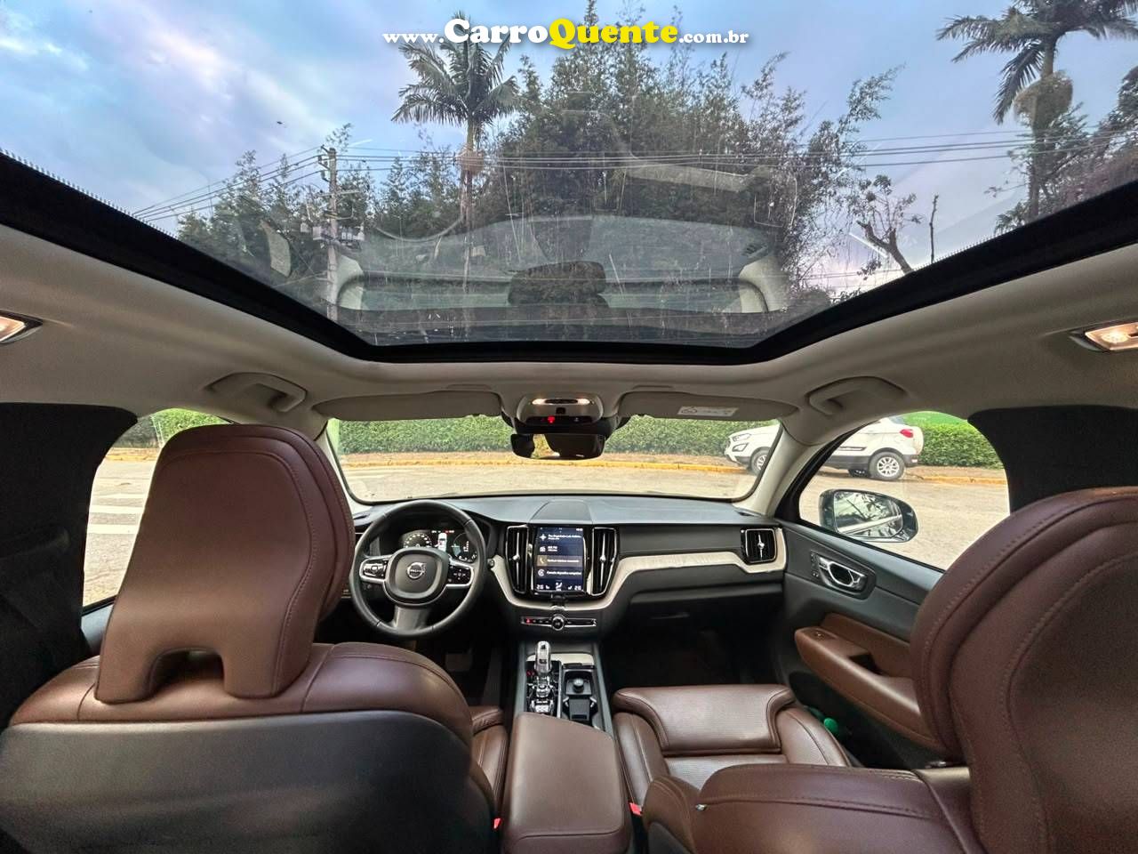 VOLVO XC60 2019 - Loja