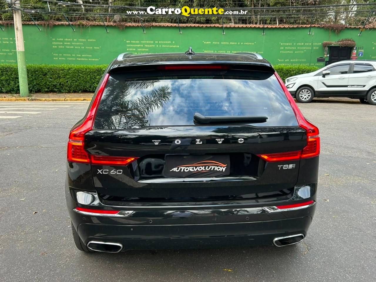 VOLVO XC60 2019 - Loja