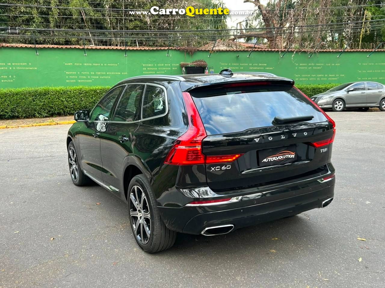 VOLVO XC60 2019 - Loja