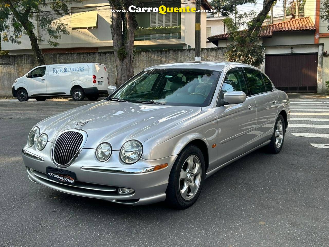 JAGUAR S-T 2000 - Loja