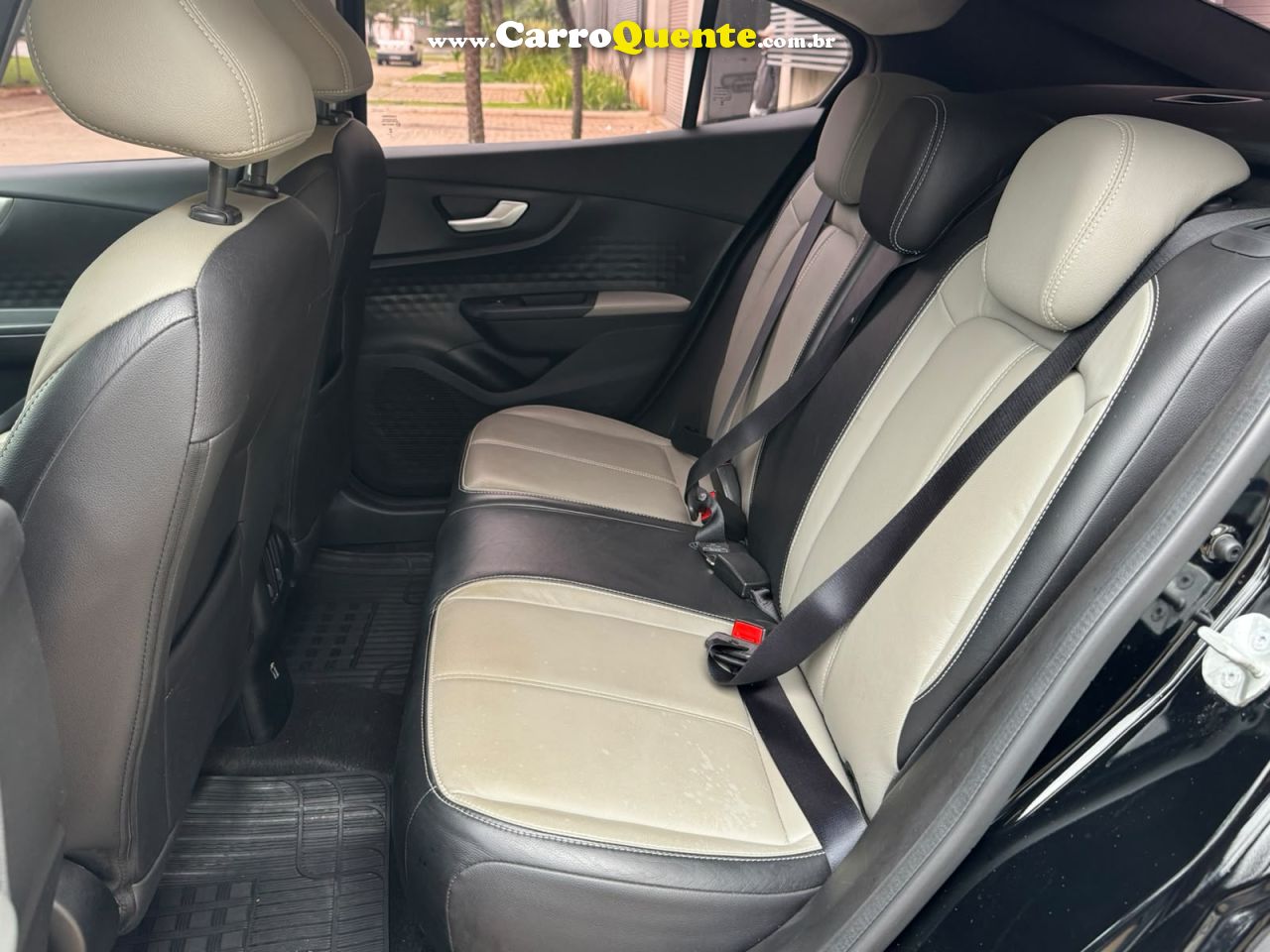 FIAT FASTBACK 1.0 TURBO 200 AUDACE 2024 - Loja