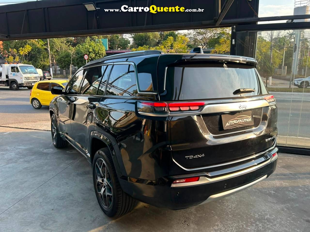 JEEP COMMA 2023 - Loja