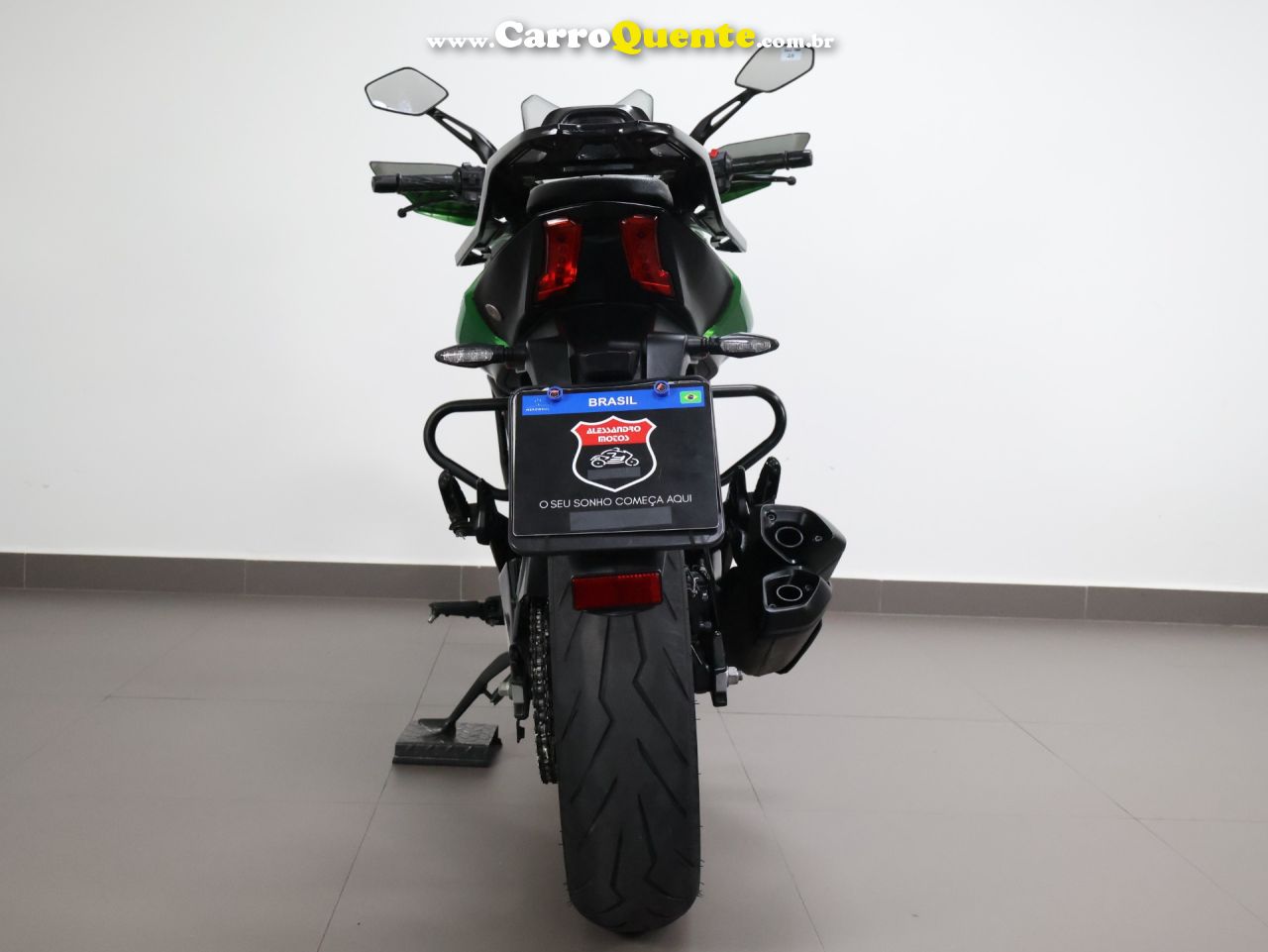 BAJAJ DOMINAR 400 ABS 2024 - Loja