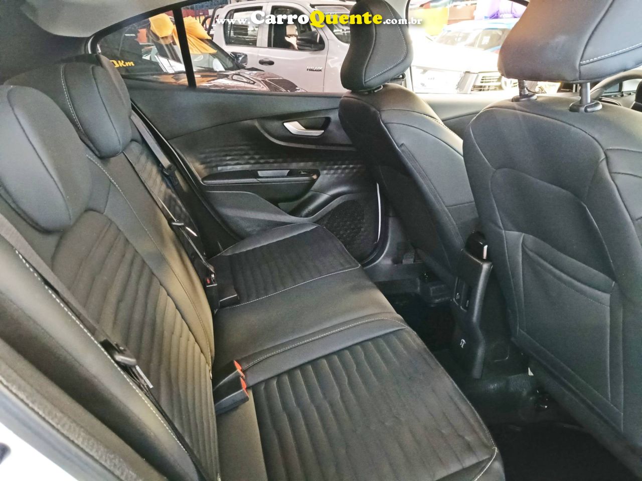 FIAT FASTBACK 1.0 TURBO 200 HYBRID AUDACE 2025 - Loja