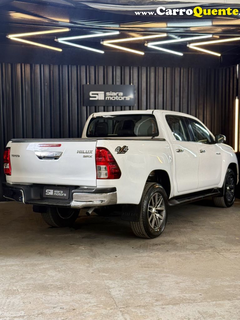 TOYOTA   HILUX CD SRX 4X4 2.8 TDI 16V DIESEL AUT.   BRANCO 2016 2.8 DIESEL - Loja