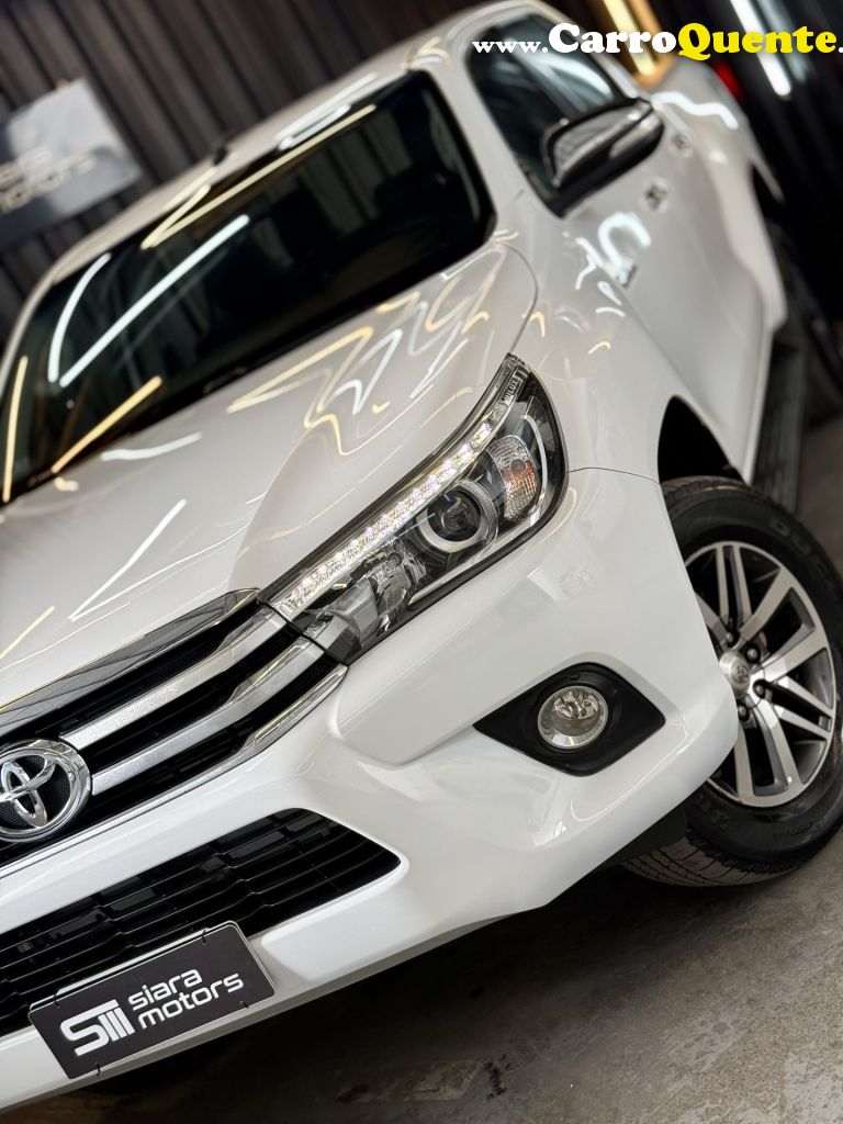TOYOTA   HILUX CD SRX 4X4 2.8 TDI 16V DIESEL AUT.   BRANCO 2016 2.8 DIESEL - Loja